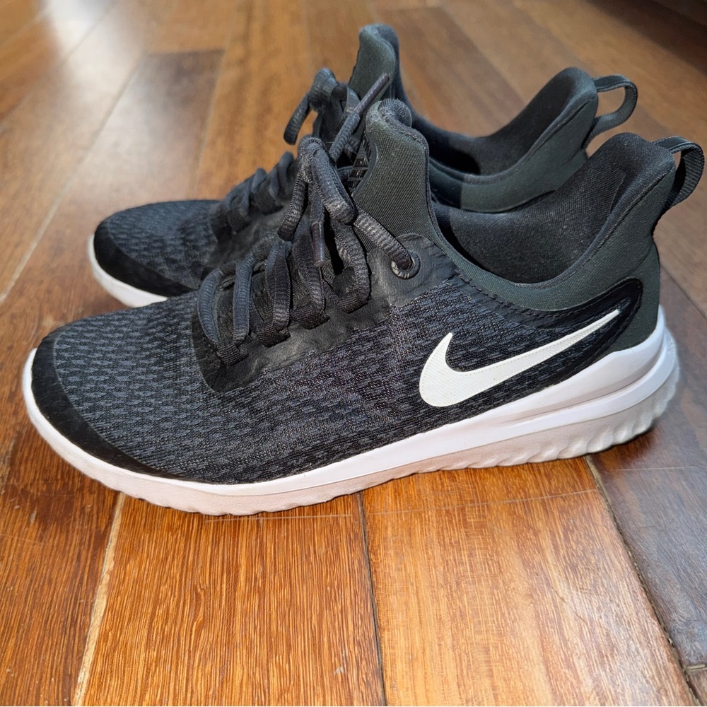 Women Nike Renew Rival 1234 Athletic Sneakers sz US 7 Black/Gray/White AA7411001